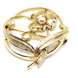 Brooch Clover Lucky Flower Leaves Faux Pearl Gold Plated  Sarah Coventry VTG